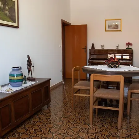 Patrizia By Interhome * Piccianello